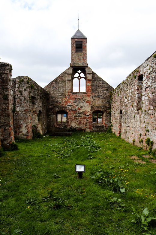 Auld Kirk Stow