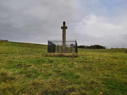 Milnholm Cross