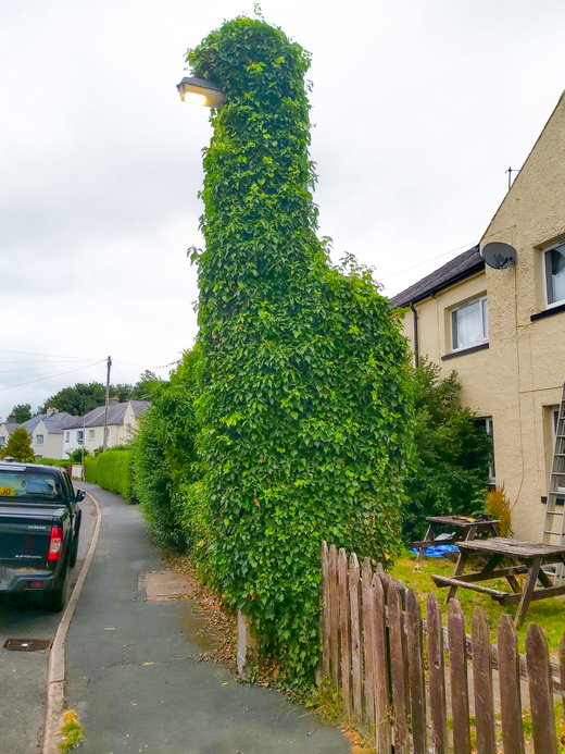 Dinosaur Lampost