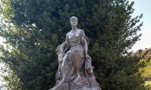 Lady Annie Jerningham Statue