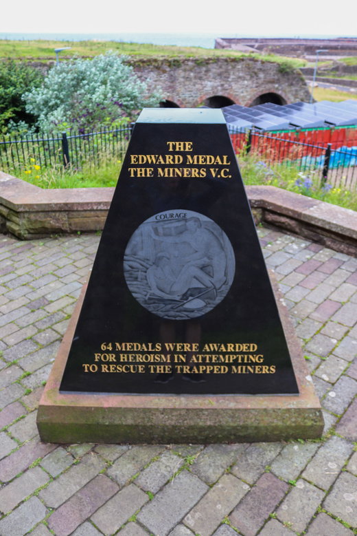 Wellington Pit Memorial