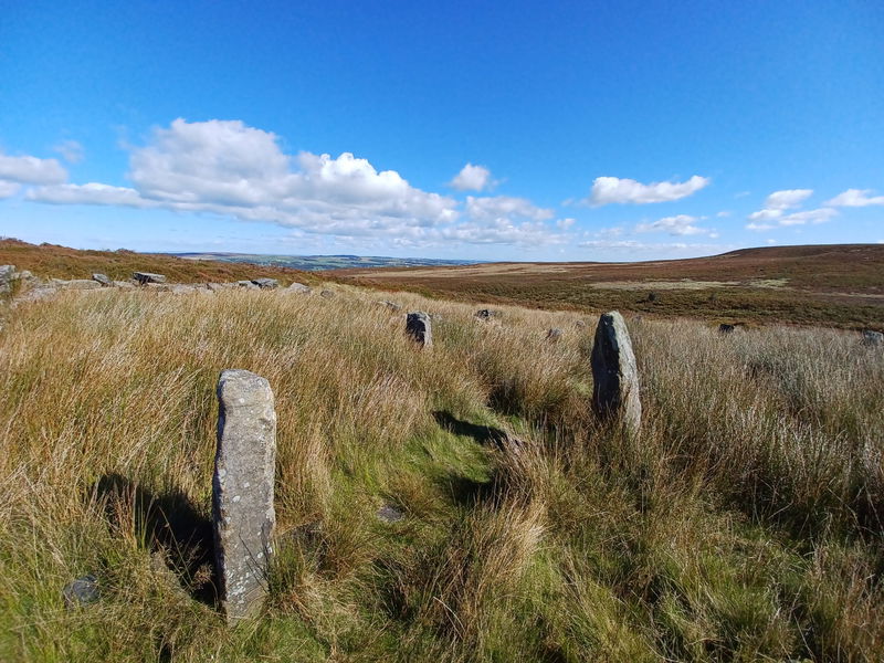 Backstone Field Inlet Backstone Circle In Ilkley Moor - Fabulous North