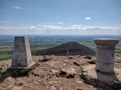 Eildon Mid Hill Trig Point