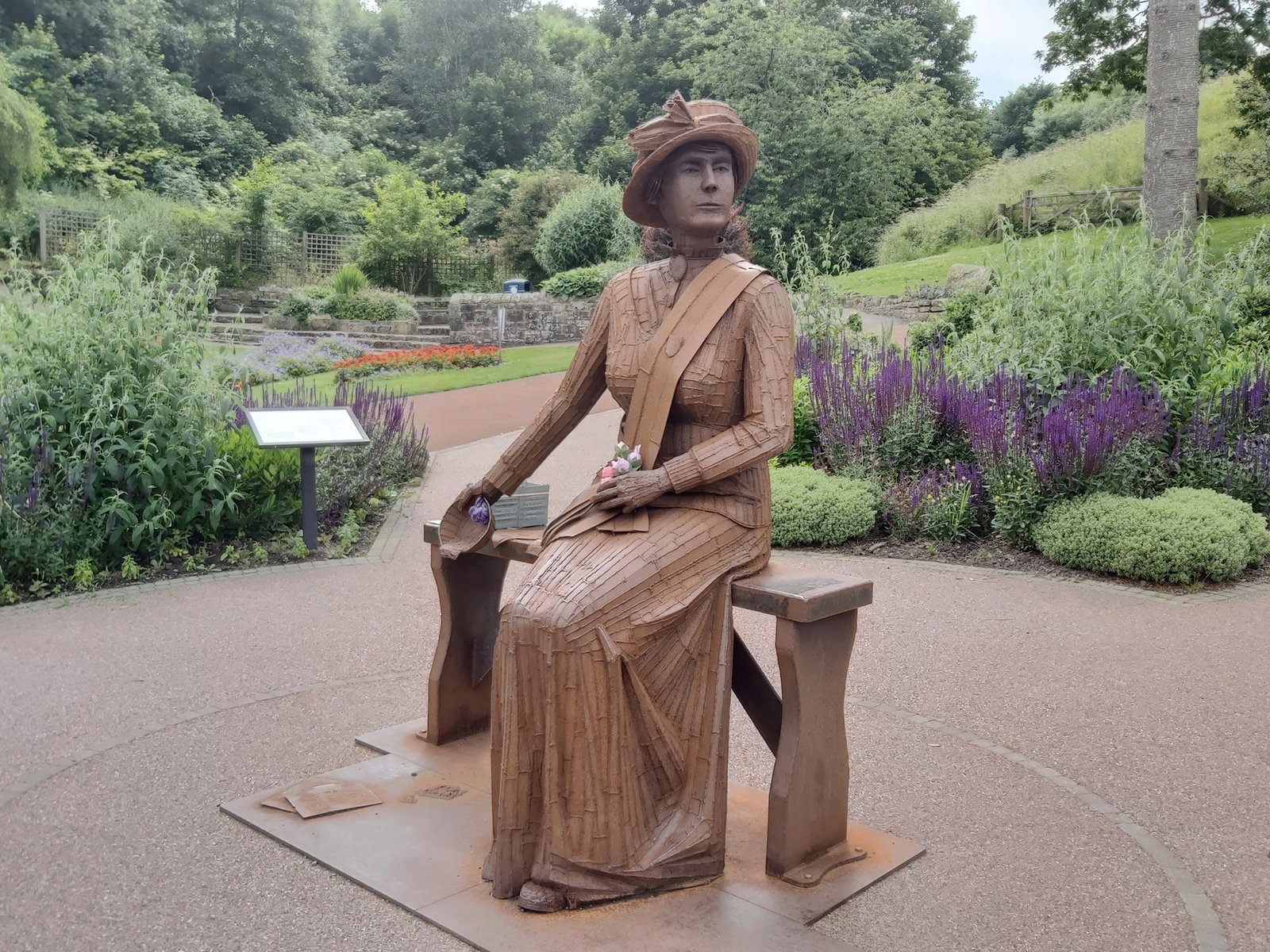 Emily Wilding Davison Statue And Grave